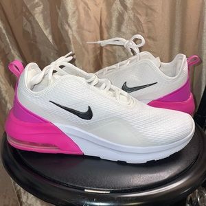 Nike air max motion 2